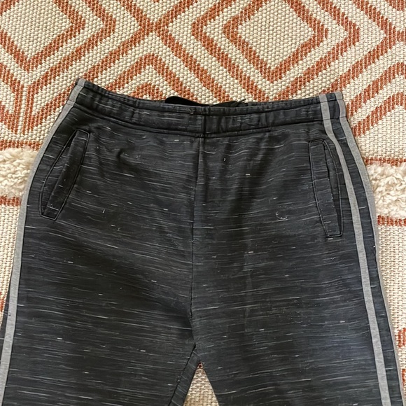 Striped Drawstring Jogger Sweatpants - Picture 4 of 9